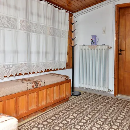 Karaste Apartment *